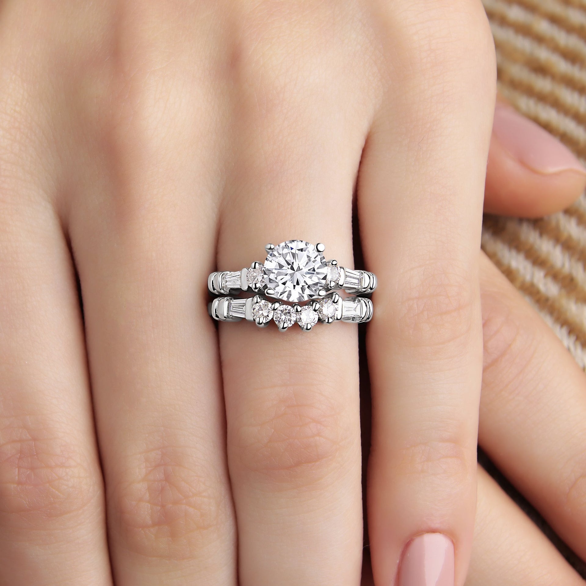 MONTURA DE SET DE COMPROMISO Y MATRIMONIO EN ORO BLANCO DE 18KT